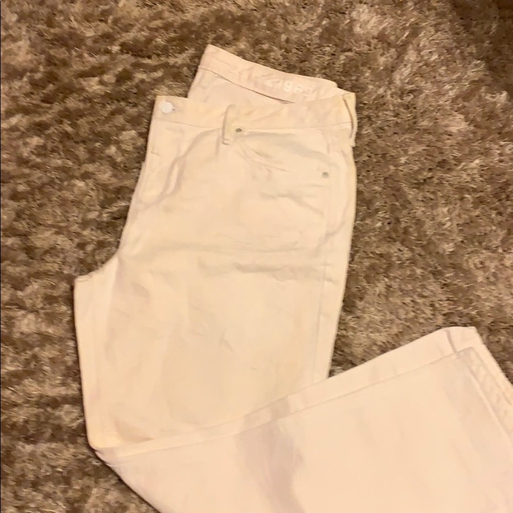 Straight leg ankle pant